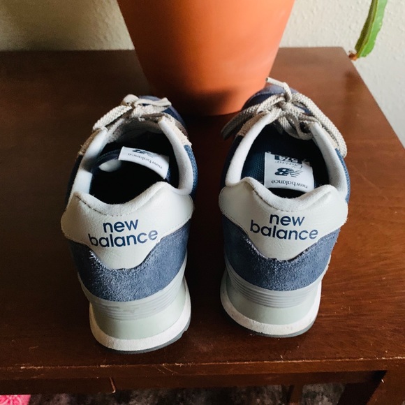 New Balance Classic 574 - Picture 3 of 5